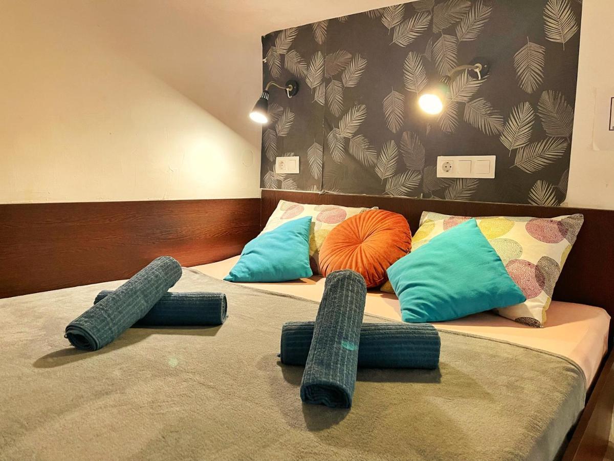 Appartamento Central Budget Lofts Budapest Esterno foto
