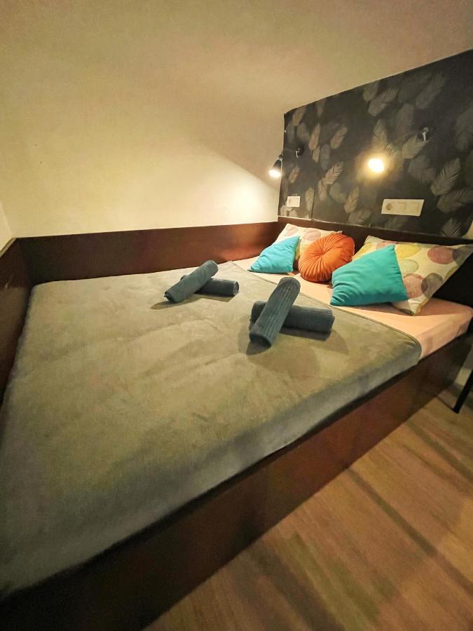 Appartamento Central Budget Lofts Budapest Esterno foto
