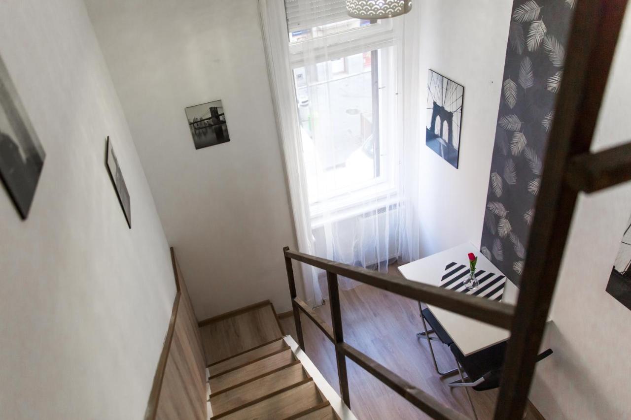 Appartamento Central Budget Lofts Budapest Esterno foto